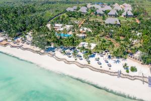 普瓦尼梅查恩加尼TUI BLUE Bahari Zanzibar的享有度假村和海滩的空中景致