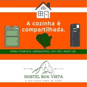 约恩维利Hostel e Pousada Boa Vista的公司标志,公司标志,冰箱和房屋
