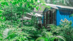 Hau Eco Lodges Citumang Pangandaran外面的花园