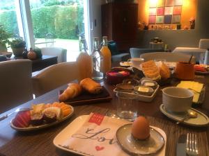 Villa Plagniau提供给客人的早餐选择