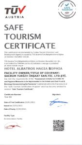 伊斯坦布尔信天翁圣索非亚大教堂酒店 的一本安全旅游中心证书的小册子