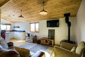 Saint FlorenceFern Lodge - 2 Bedroom Log Cabin - Saint Florence - Tenby的相册照片