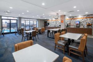 奥尔巴尼La Quinta Inn & Suites by Wyndham-Albany GA的相册照片