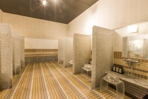 The QUBE Hotel Chiba的一间浴室