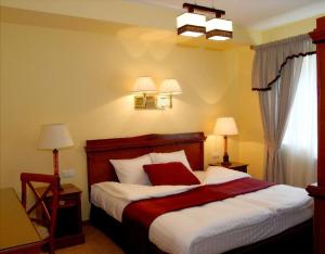 维尔加卡托维兹机场酒店客房内的一张或多张床位