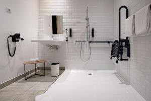gambino hotel WERKSVIERTEL的一间浴室