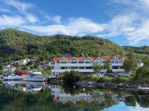 SolavagenSunde Fjord Hotel, free and easy parking的相册照片