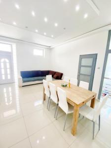 布达佩斯LUXURY apartment in the centre with a place for barbecue party的相册照片