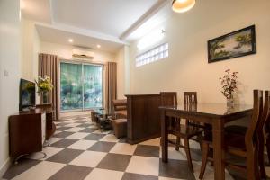 Hai Duong Apartments 70 Van Kiep的休息区