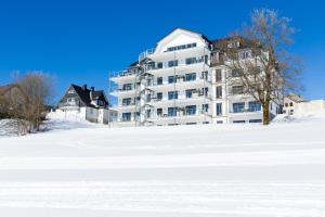 冬天的Astenblick Apartments