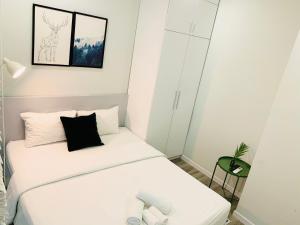 Moonlight House & Apartment Nha Trang客房内的一张或多张床位