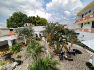 Hotel Luna Roja del Llano内部或周边泳池景观