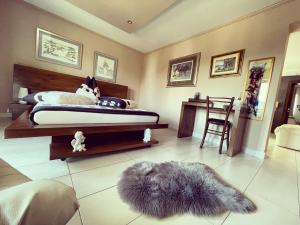 锡萨克Apartment Klet的一间卧室配有一张床和毛绒地毯。