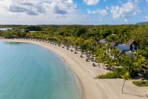 托舵道斯Shangri-La Le Touessrok, Mauritius的享有海滩空中美景。