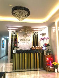 沙塘潭ZELDA hotel的酒店大堂,设有前台