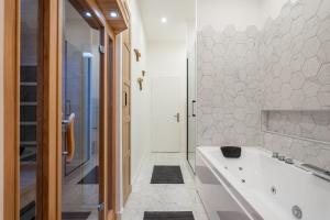 Le Cocon Hygge & SPA的一间浴室
