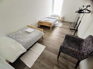 Comfort Apartment for 6 & Loggia & Free Parking客房内的一张或多张床位