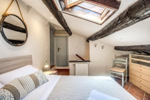 La casa nel Borgo di Ostia Antica客房内的一张或多张床位