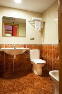 Hostal RIO SELMO的一间浴室