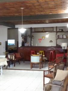 巴拉迪圣若昂巴拉旅馆的客厅里摆放着许多家具