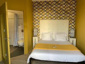 米拉诺酒店客房内的一张或多张床位