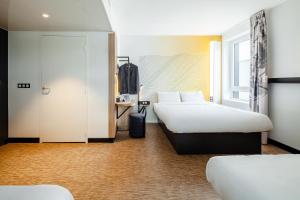 B&B HOTEL Champigny-sur-Marne客房内的一张或多张床位