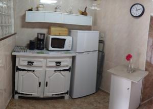 Casa El Lavadero Prio的厨房或小厨房