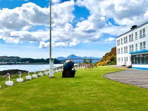 洛哈尔什教区凯尔高地Lochalsh Hotel with Views to the beautiful Isle of Skye的相册照片