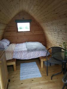 Sunny Mount Glamping Pod客房内的一张或多张床位