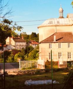 Cirey-sur-VezouseMaison de 4 chambres avec vue sur la ville jardin clos et wifi a Cirey sur Vezouze的相册照片