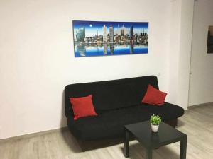 Apartment La Gavina Beach Barcelona Airport的休息区