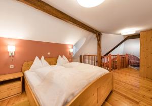 Hotel Gasthof Prunner客房内的一张或多张床位