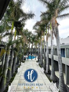 Hotel Suites del Real内部或周边泳池景观