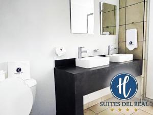 Hotel Suites del Real的一间浴室