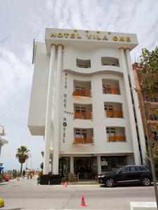都拉斯Vila One Beach Hotel的相册照片
