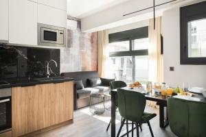 雅典LUX&EASY Athens Downtown Apartments的相册照片