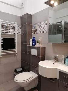 Apartament Porto Del Mar的一间浴室