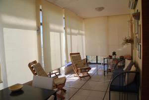 帕洛港2 bedrooms apartement with sea view furnished terrace and wifi at Porto Palo 1 km away from the beach的相册照片