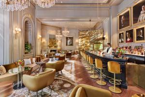 Mandarin Oriental Ritz, Madrid酒廊或酒吧区