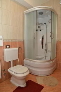 Hotel Venezia Imotski的一间浴室
