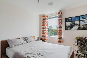 New Southgate1-Bed Spacious Flat, North London, 15 Minutes to Central的相册照片