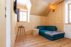 Guesthouse & Camping Danica Bohinj的休息区