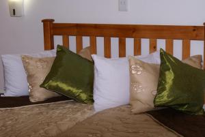 翡翠旅馆客房内的一张或多张床位