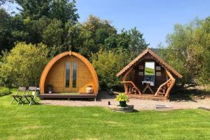 MuffRiver View Log Cabin Pod - 5 star Glamping Experience的相册照片