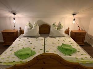 Landhaus „Divija Haus“ Ferienwohnung客房内的一张或多张床位