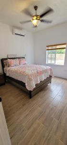 Azteca Villas客房内的一张或多张床位