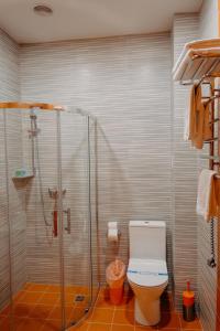 LOMO Hotel Uman的一间浴室