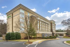 德卢斯Holiday Inn Atlanta-Gas South Arena Area, an IHG Hotel的相册照片