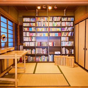 富山泊まれる図書館 寄処 -yosuga-的相册照片