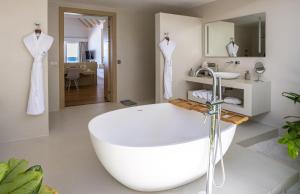 Baglioni Resort Maldives - Luxury All Inclusive的一间浴室